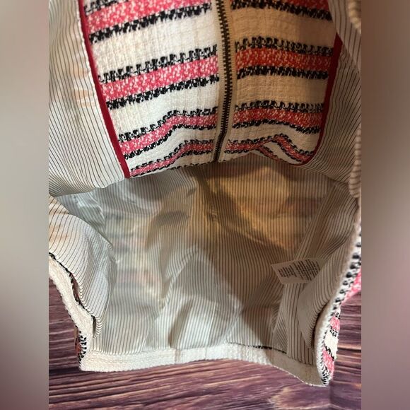 Talbots Muli- Colored Striped Blazer. Size 8/ Medium. - Picture 4 of 7